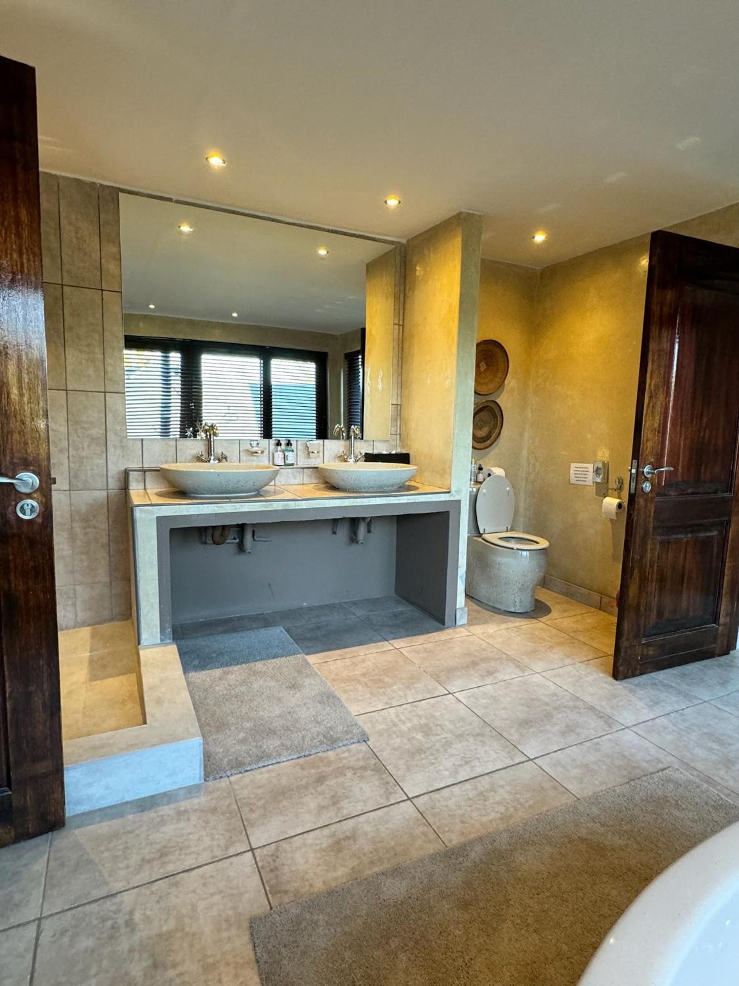 Pangolin Game Lodge - Self Catering, Incl 2 Game Drives Per Day Matlhagame Zewnętrze zdjęcie