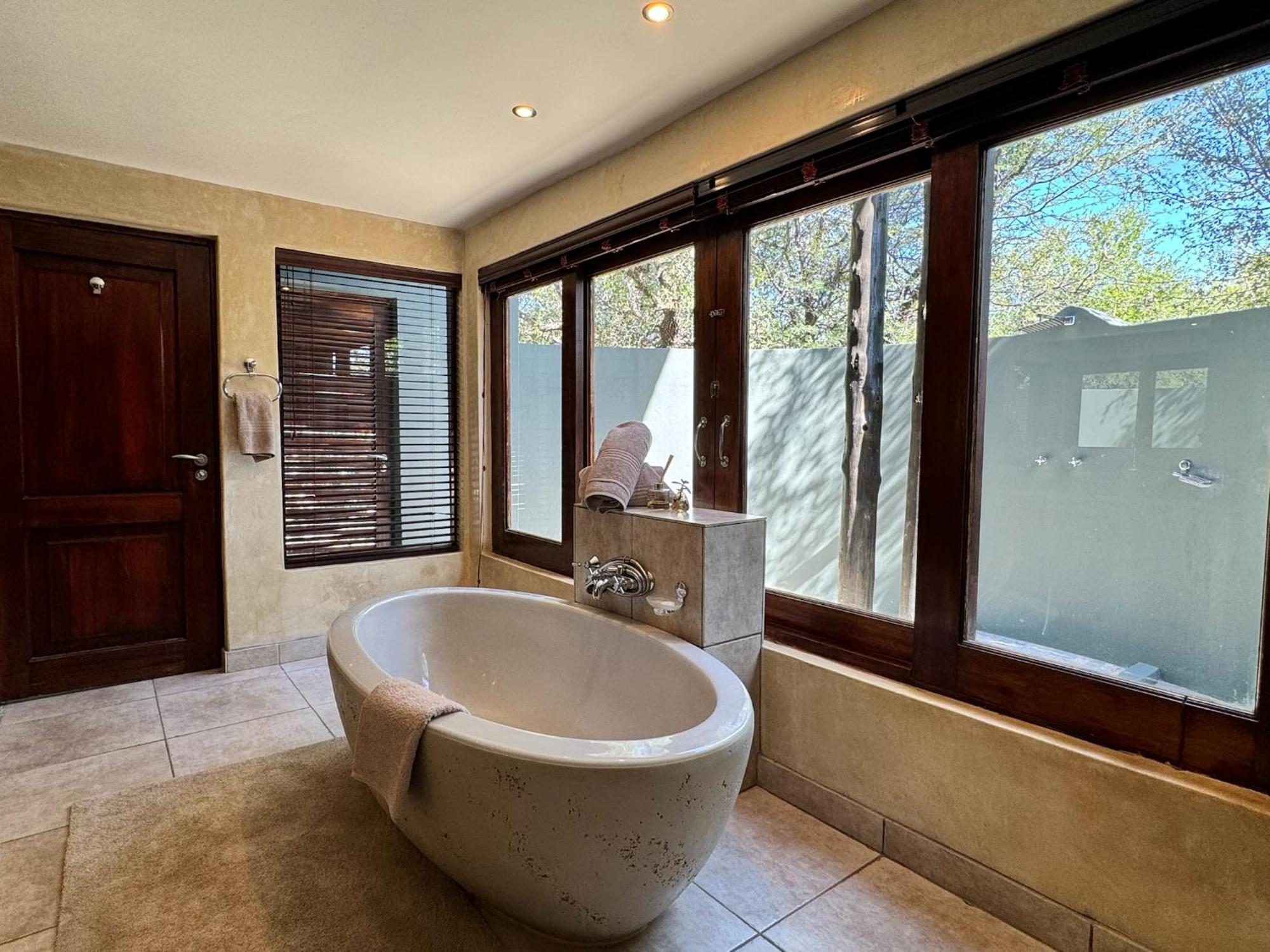 Pangolin Game Lodge - Self Catering, Incl 2 Game Drives Per Day Matlhagame Zewnętrze zdjęcie