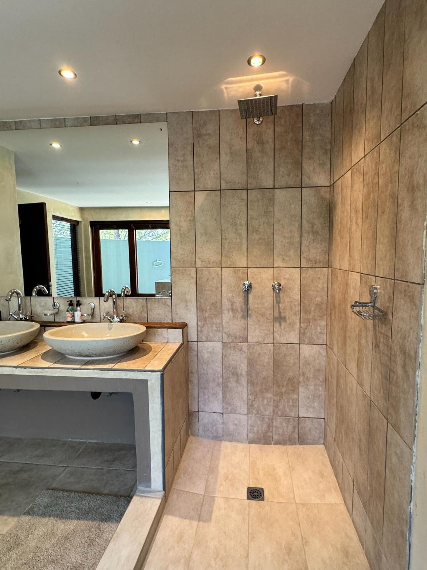 Pangolin Game Lodge - Self Catering, Incl 2 Game Drives Per Day Matlhagame Zewnętrze zdjęcie