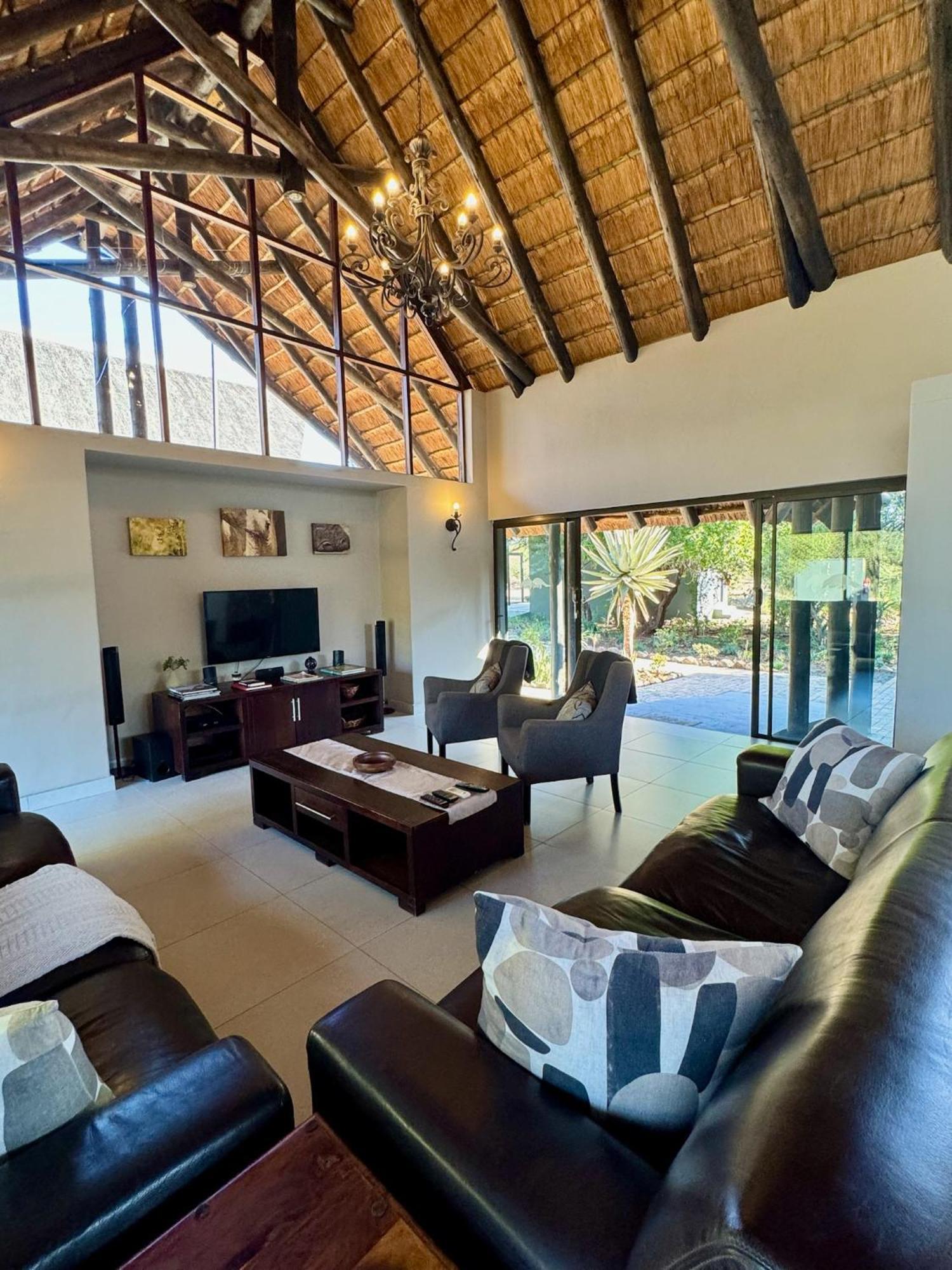 Pangolin Game Lodge - Self Catering, Incl 2 Game Drives Per Day Matlhagame Zewnętrze zdjęcie